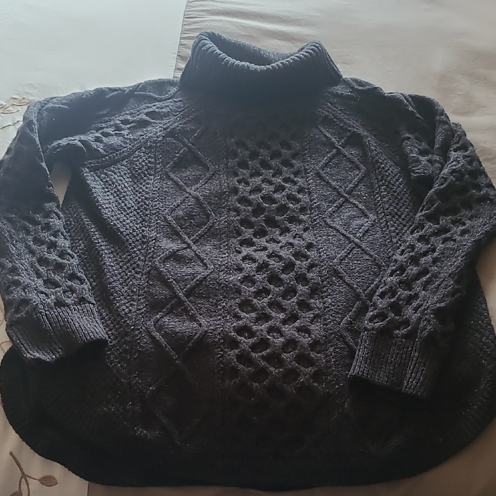Denver Hays Cable Knit Sweater